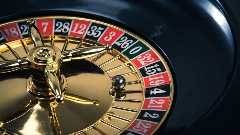 Người dùng Việt Nam chơi Live Casino nh881 trên điện thoại di động